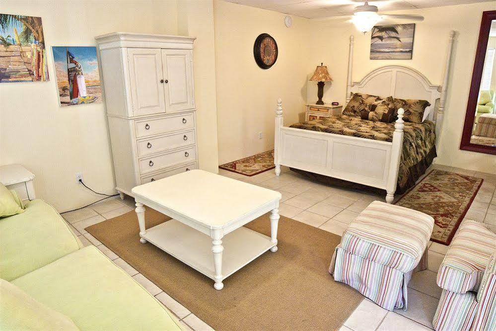 Desoto Beach Gardens タイビーアイランド エクステリア 写真
